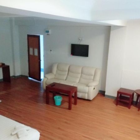 Lanmadaw Plaza Hotel China Town Yangon Bagian luar foto