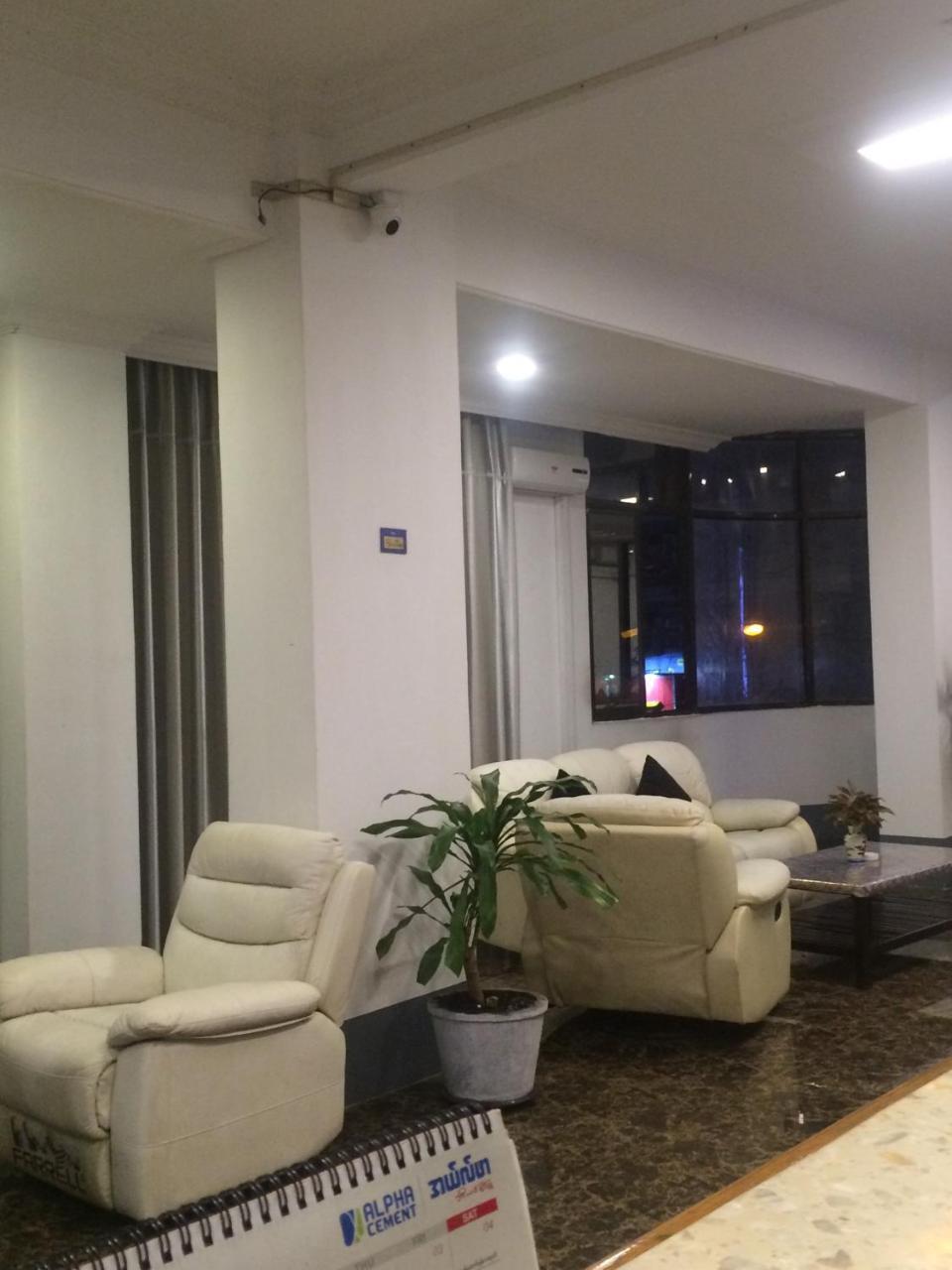 Lanmadaw Plaza Hotel China Town Yangon Bagian luar foto